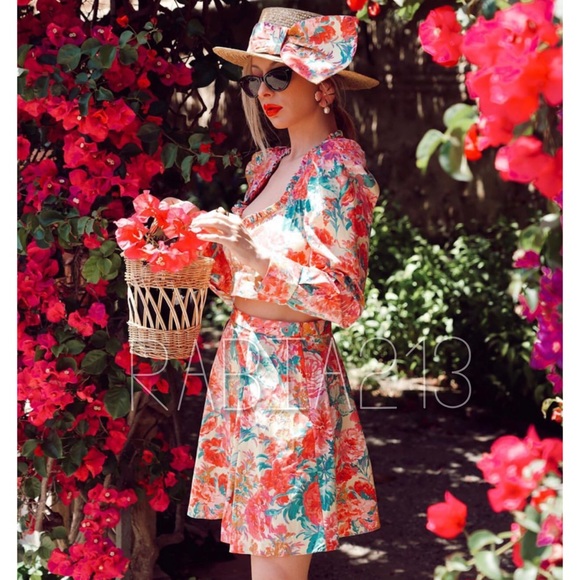 LAST 1! FLORAL PRINT MINI SKIRT - Picture 5 of 14